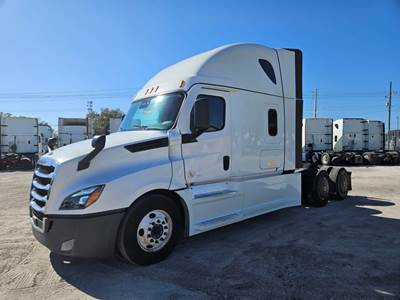 Freightliner Cascadia 126 Sleeper Semi Truck - 72" Condo Sleeper, 455HP, 12 Speed Automatic