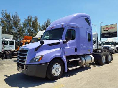 Freightliner Cascadia 126 Sleeper Semi Truck - 72" Condo Sleeper, 455HP, 12 Speed Automatic