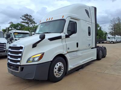 Freightliner Cascadia 126 Sleeper Semi Truck - 72" Condo Sleeper, 455HP, 12 Speed Automatic