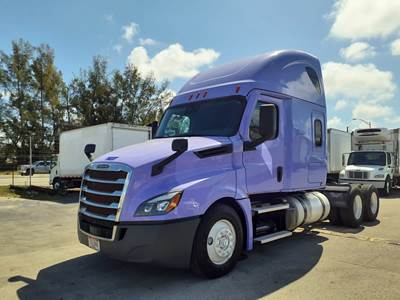 Freightliner Cascadia 126 Sleeper Semi Truck - 72" Condo Sleeper, 455HP, 12 Speed Automatic