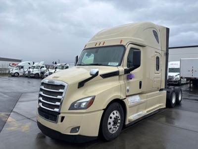 Freightliner Cascadia 126 Sleeper Semi Truck - 72" Condo Sleeper, 455HP, 12 Speed Automatic