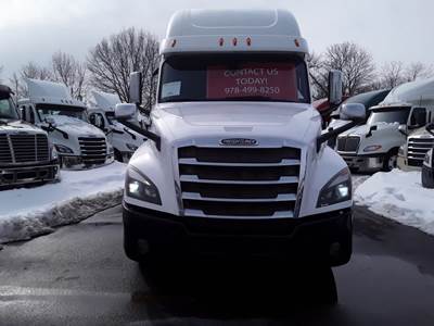 Freightliner Cascadia 126 Sleeper Semi Truck - 72" Condo Sleeper, 455HP, 12 Speed Automatic
