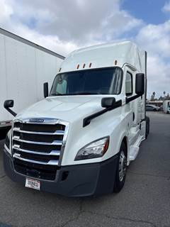 Freightliner Cascadia 126 Sleeper Semi Truck - 72" Condo Sleeper, 455HP, 12 Speed Automatic
