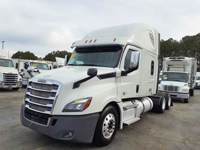 Freightliner Cascadia 126 Sleeper Semi Truck - 73" Condo Sleeper, 455HP, 10 Speed Manual