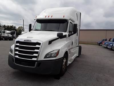 Freightliner Cascadia 126 Sleeper Semi Truck - 90" Condo Sleeper, 455HP, 12 Speed Automatic