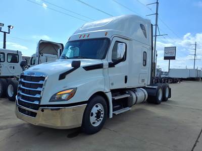 Freightliner Cascadia 126 Sleeper Semi Truck - 72" Condo Sleeper, 455HP, 12 Speed Automatic