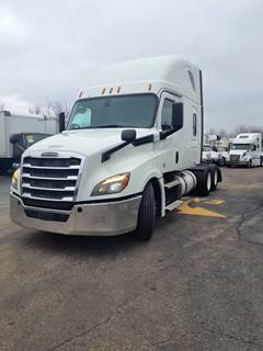 Freightliner Cascadia 126 Sleeper Semi Truck - 72" Condo Sleeper, 455HP, 12 Speed Automatic