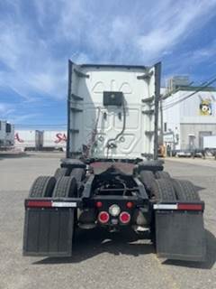 Freightliner Cascadia 126 Sleeper Semi Truck - 72" Condo Sleeper, 455HP, 12 Speed Automatic