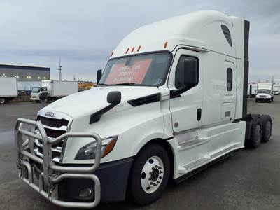 Freightliner Cascadia 126 Sleeper Semi Truck - 72" Condo Sleeper, 455HP, 12 Speed Automatic