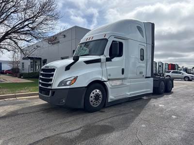Freightliner Cascadia 126 Sleeper Semi Truck - 72" Condo Sleeper, 455HP, 12 Speed Automatic
