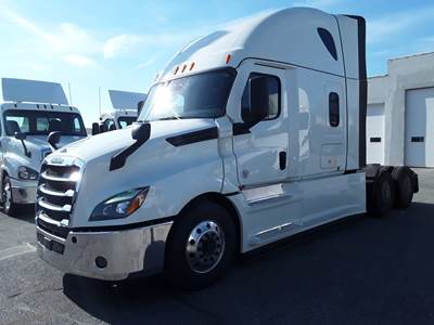Freightliner Cascadia 126 Sleeper Semi Truck - 72" Condo Sleeper, 455HP, 12 Speed Automatic