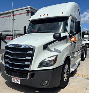 Freightliner Cascadia 126 Sleeper Semi Truck - 70" Condo Sleeper, 455HP, 12 Speed Automatic