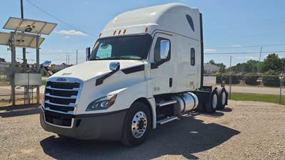 Freightliner Cascadia 126 Sleeper Semi Truck - 38" Condo Sleeper, 455HP, 12 Speed Automatic