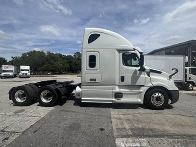 Freightliner Cascadia 126 Sleeper Semi Truck - 70" Condo Sleeper, 455HP, 12 Speed Automatic