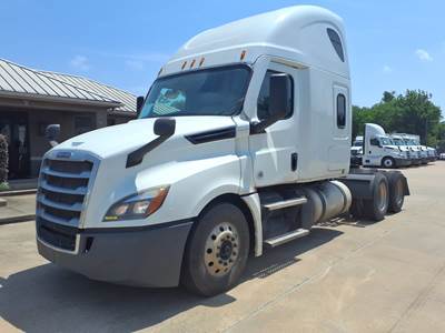 Freightliner Cascadia 126 Sleeper Semi Truck - 72" Condo Sleeper, 455HP, 12 Speed Automatic