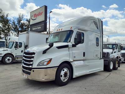 Freightliner Cascadia 126 Sleeper Semi Truck - 72" Condo Sleeper, 455HP, 12 Speed Automatic