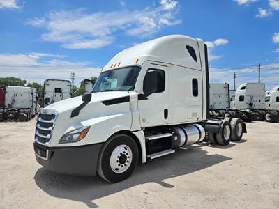 Freightliner Cascadia 126 Sleeper Semi Truck - 72" Condo Sleeper, 455HP, 12 Speed Automatic