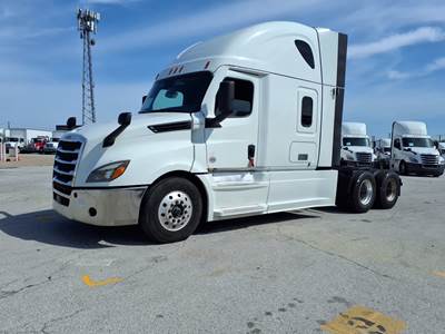 Freightliner Cascadia 126 Sleeper Semi Truck - 48" Condo Sleeper, 455HP, 12 Speed Automatic