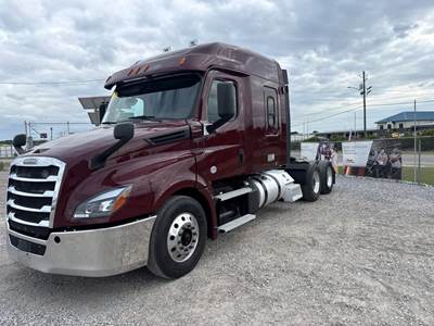 Freightliner Cascadia 126 Sleeper Semi Truck - 36" Mid Roof Sleeper, 450HP, 12 Speed Automatic