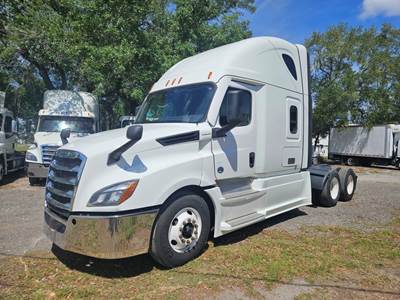 Freightliner Cascadia 126 Sleeper Semi Truck - 72" Condo Sleeper, 455HP, 12 Speed Automatic