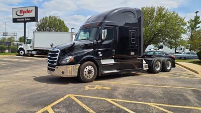 Freightliner Cascadia 126 Sleeper Semi Truck - 72" Condo Sleeper, 455HP, 10 Speed Manual