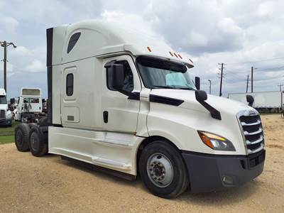 Freightliner Cascadia 126 Sleeper Semi Truck - 48" Condo Sleeper, 455HP, 12 Speed Automatic