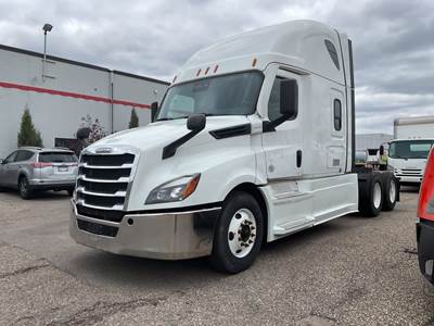 Freightliner Cascadia 126 Sleeper Semi Truck - 72" Condo Sleeper, 455HP, 12 Speed Automatic