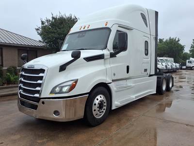 Freightliner Cascadia 126 Sleeper Semi Truck - 72" Condo Sleeper, 455HP, 12 Speed Automatic