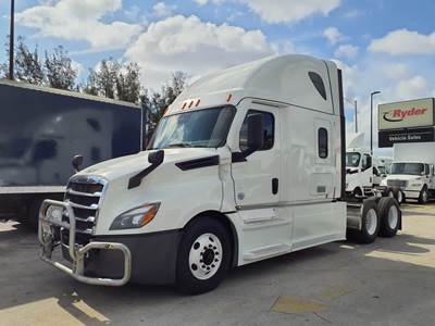 Freightliner Cascadia 126 Sleeper Semi Truck - 72" Condo Sleeper, 455HP, 12 Speed Automatic