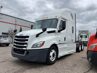 Freightliner Cascadia 126 Sleeper Semi Truck - 72" Condo Sleeper, 455HP, 12 Speed Automatic