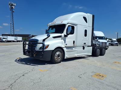 Freightliner Cascadia 126 Sleeper Semi Truck - 48" Condo Sleeper, 400HP, 12 Speed Automatic