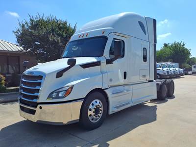 Freightliner Cascadia 126 Sleeper Semi Truck - 72" Condo Sleeper, 455HP, 12 Speed Automatic