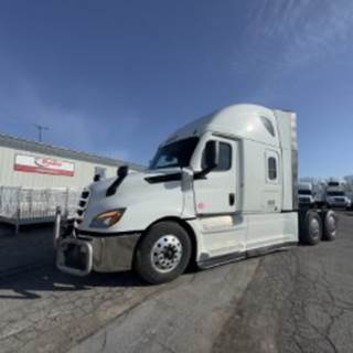Freightliner Cascadia 126 Sleeper Semi Truck - 72" Condo Sleeper, 455HP, 12 Speed Automatic