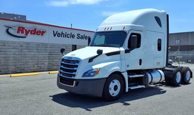 Freightliner Cascadia 126 Sleeper Semi Truck - 72" Condo Sleeper, 505HP, 12 Speed Automatic