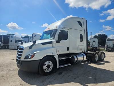 Freightliner Cascadia 126 Sleeper Semi Truck - 72" Condo Sleeper, 455HP, 12 Speed Automatic