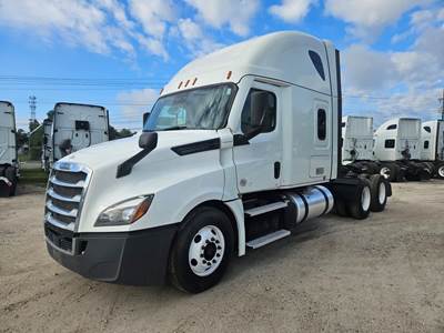 Freightliner Cascadia 126 Sleeper Semi Truck - 72" Condo Sleeper, 455HP, 12 Speed Automatic