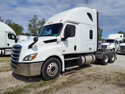 Freightliner Cascadia 126 Sleeper Semi Truck - 72" Condo Sleeper, 455HP, 12 Speed Automatic