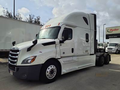 Freightliner Cascadia 126 Sleeper Semi Truck - 72" Condo Sleeper, 455HP, 12 Speed Automatic