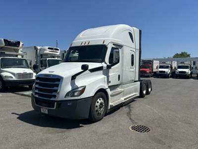 Freightliner Cascadia 126 Sleeper Semi Truck - 72" Condo Sleeper, 455HP, 12 Speed Automatic