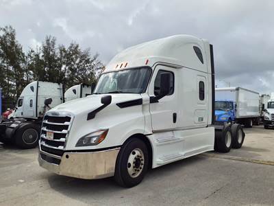 Freightliner Cascadia 126 Sleeper Semi Truck - 72" Condo Sleeper, 455HP, 12 Speed Automatic