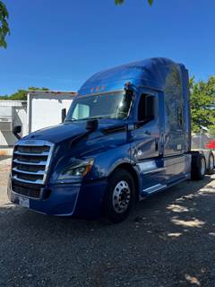 Freightliner Cascadia 126 Sleeper Semi Truck - 48" Condo Sleeper, 455HP, 12 Speed Automatic