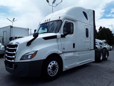 Freightliner Cascadia 126 Sleeper Semi Truck - 72" Condo Sleeper, 455HP, 12 Speed Automatic