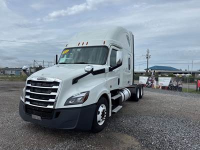 Freightliner Cascadia 126 Sleeper Semi Truck - 54" Condo Sleeper, 455HP, 12 Speed Automatic