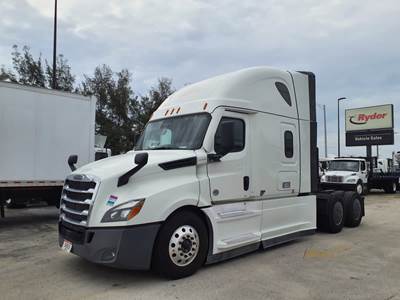 Freightliner Cascadia 126 Sleeper Semi Truck - 72" Condo Sleeper, 455HP, 12 Speed Automatic