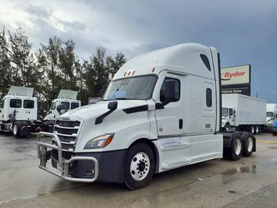 Freightliner Cascadia 126 Sleeper Semi Truck - 72" Condo Sleeper, 455HP, 12 Speed Automatic