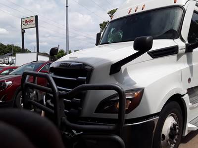 Freightliner Cascadia 126 Sleeper Semi Truck - 70" Condo Sleeper, 455HP, 12 Speed Automatic