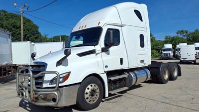 Freightliner Cascadia 126 Sleeper Semi Truck - 63" Condo Sleeper, 455HP, 12 Speed Automatic