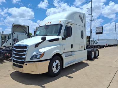 Freightliner Cascadia 126 Sleeper Semi Truck - 72" Condo Sleeper, 455HP, 12 Speed Automatic