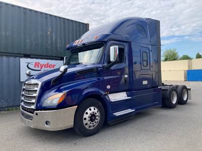 Freightliner Cascadia 126 Sleeper Semi Truck - 60" Condo Sleeper, 400HP, 12 Speed Automatic