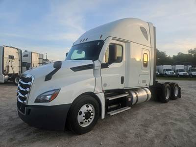 Freightliner Cascadia 126 Sleeper Semi Truck - 72" Condo Sleeper, 455HP, 12 Speed Automatic